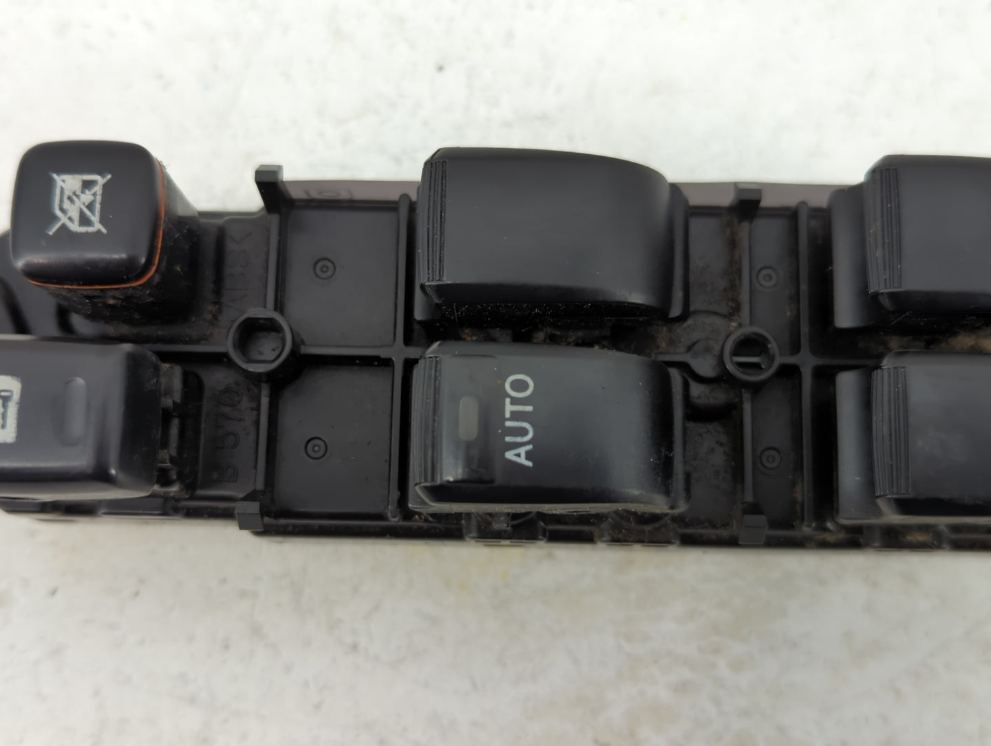 2001-2003 Toyota Highlander Master Power Window Switch Replacement Driver Side Left P/N:84040-48050 Fits Fits 2001 2002 2003