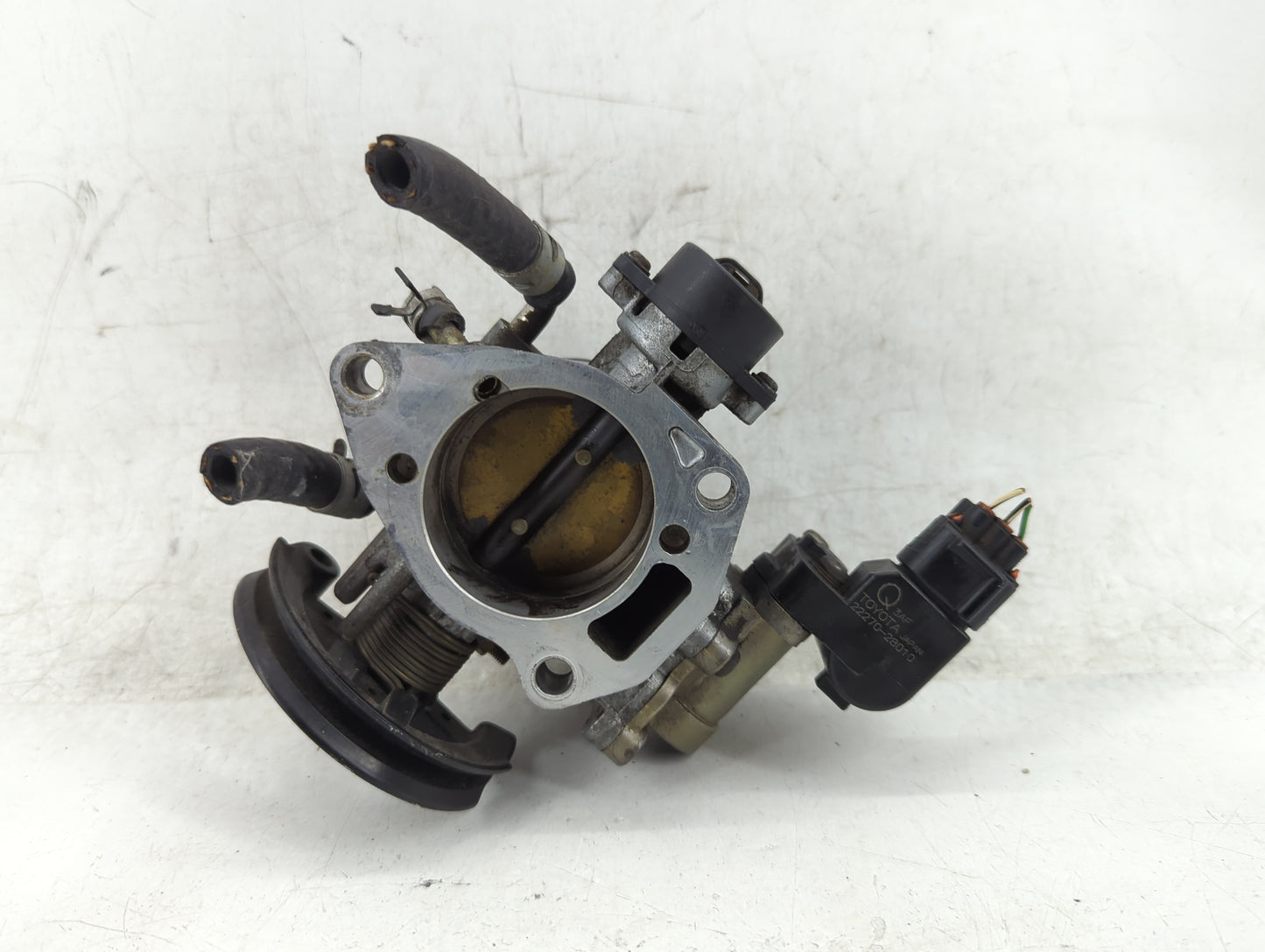 2001-2003 Toyota Highlander Throttle Body P/N:22270-28010 Fits Fits 2001 2002 2003 OEM Used Auto Parts - Oemusedautoparts1.c