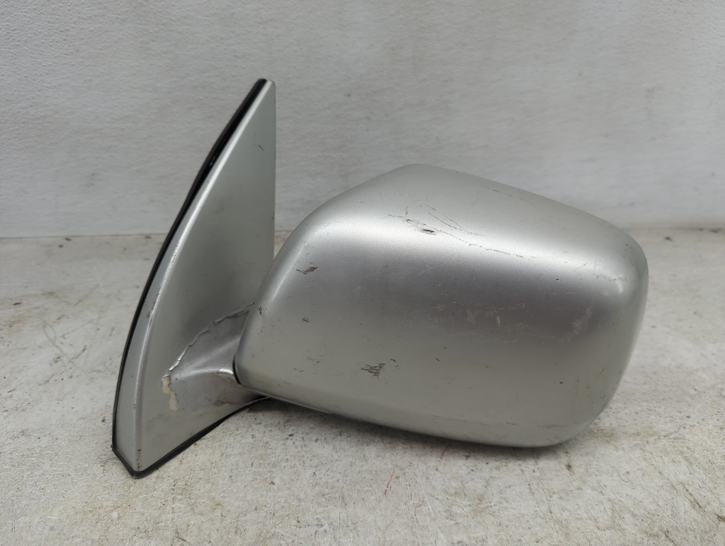 2001-2007 Toyota Highlander Driver Side View Mirror - Left Door Mirror OEM Used - Oemusedautoparts1.com