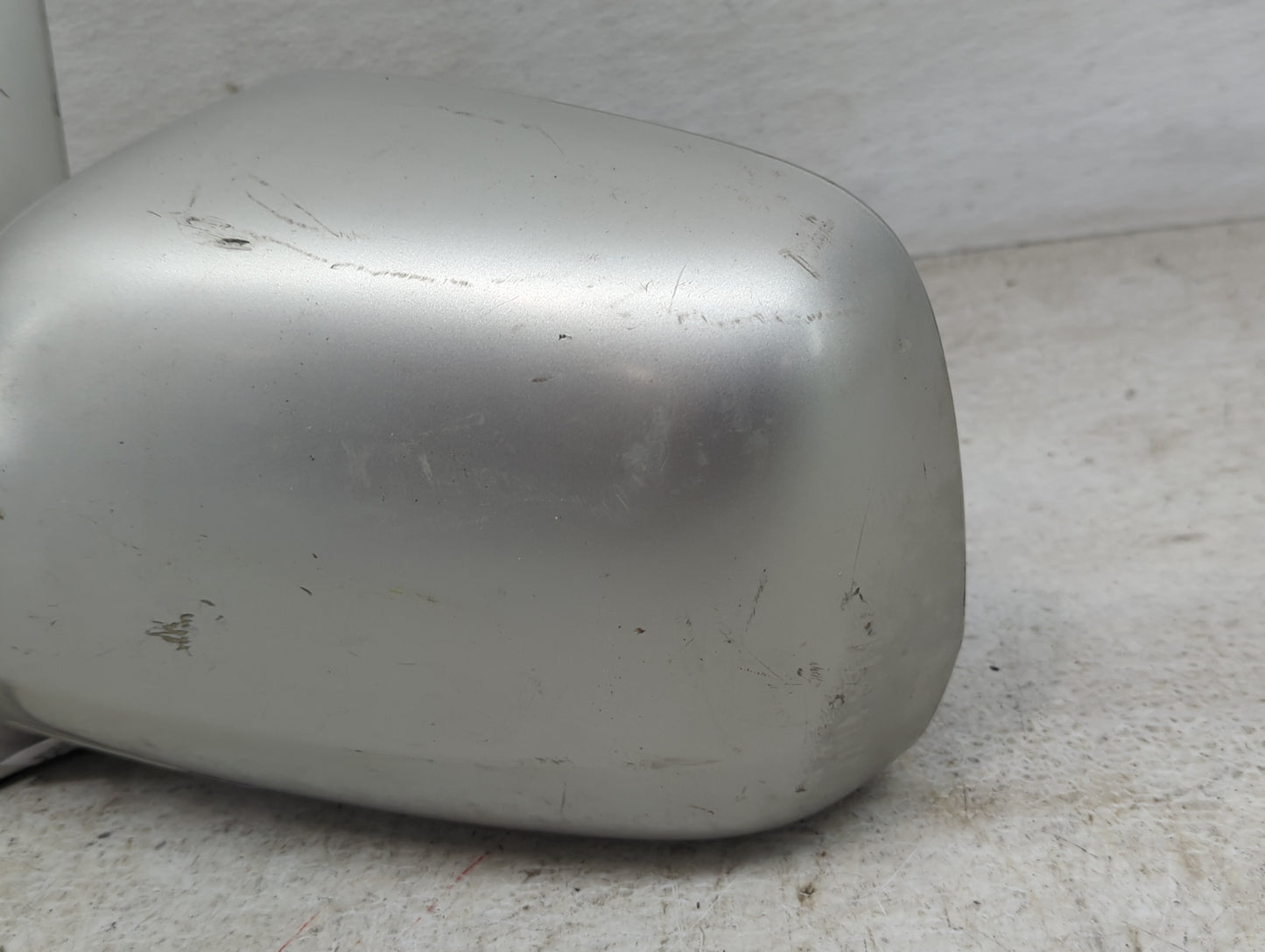 2001-2007 Toyota Highlander Driver Side View Mirror - Left Door Mirror OEM Used - Oemusedautoparts1.com