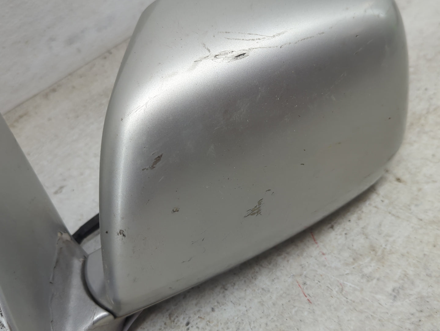 2001-2007 Toyota Highlander Driver Side View Mirror - Left Door Mirror OEM Used - Oemusedautoparts1.com