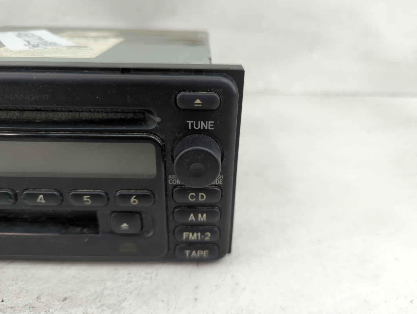 2001-2003 Toyota Highlander Radio AM FM Cd Player Receiver Replacement P/N:86120-48130 CQ-ET8060AK Fits Fits 2001 2002 2003 