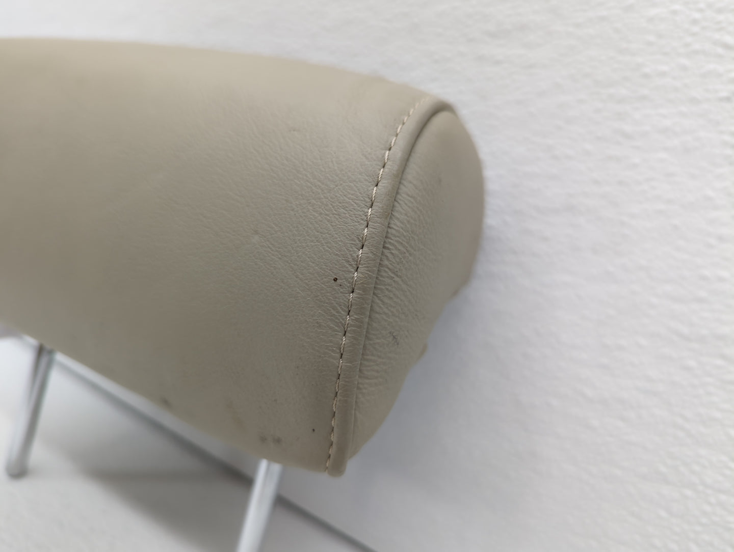 2001 Toyota Highlander Headrest Head Rest Front Driver Passenger Seat - Oemusedautoparts1.com