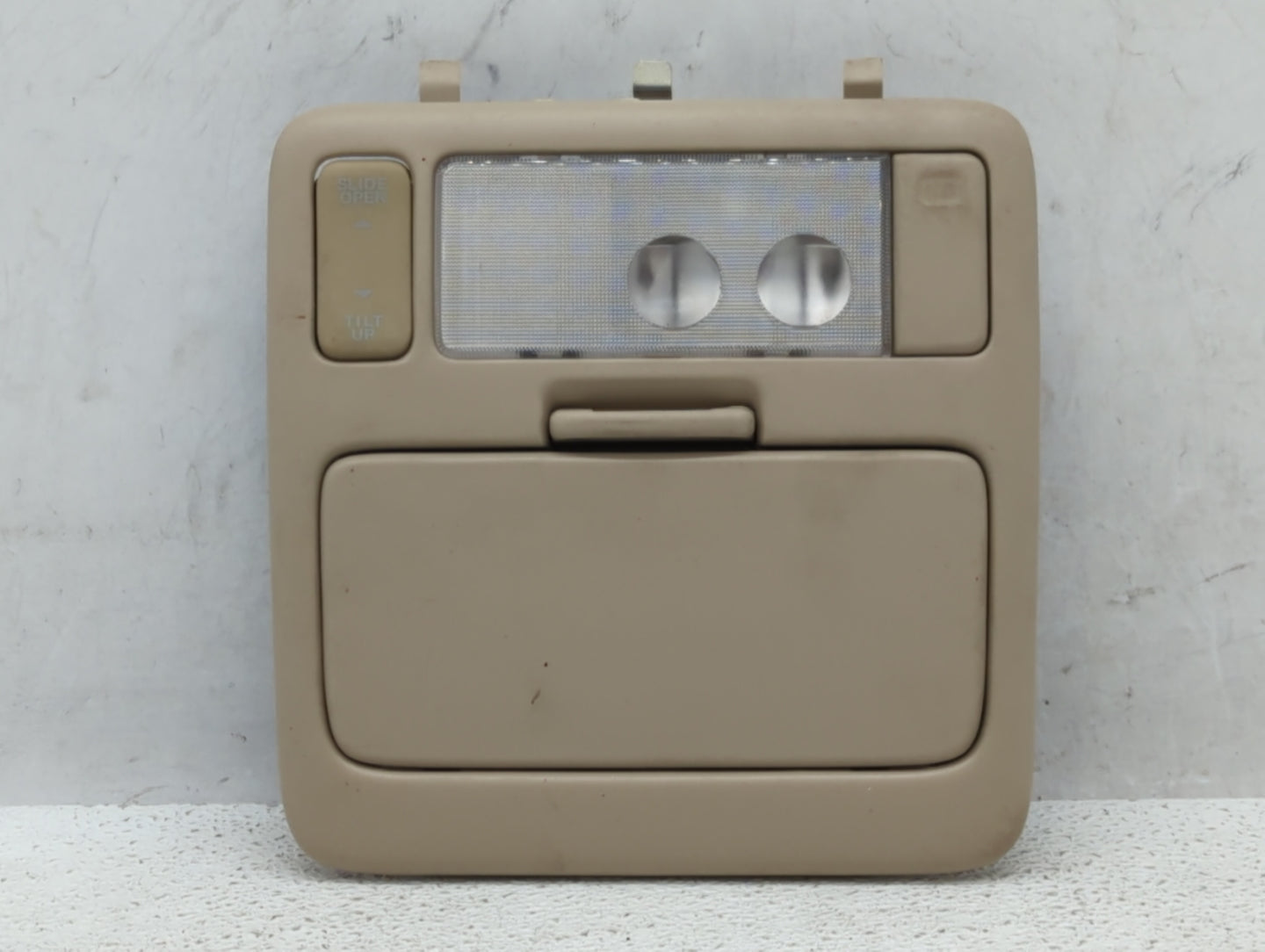 2003 Toyota Highlander Overhead Roof Console - Oemusedautoparts1.com