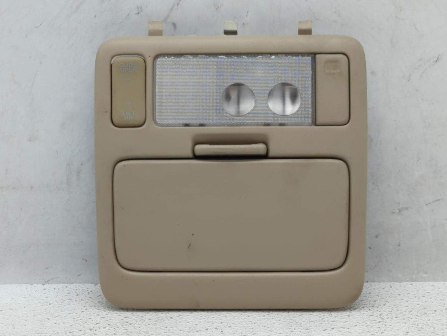 2003 Toyota Highlander Overhead Roof Console - Oemusedautoparts1.com