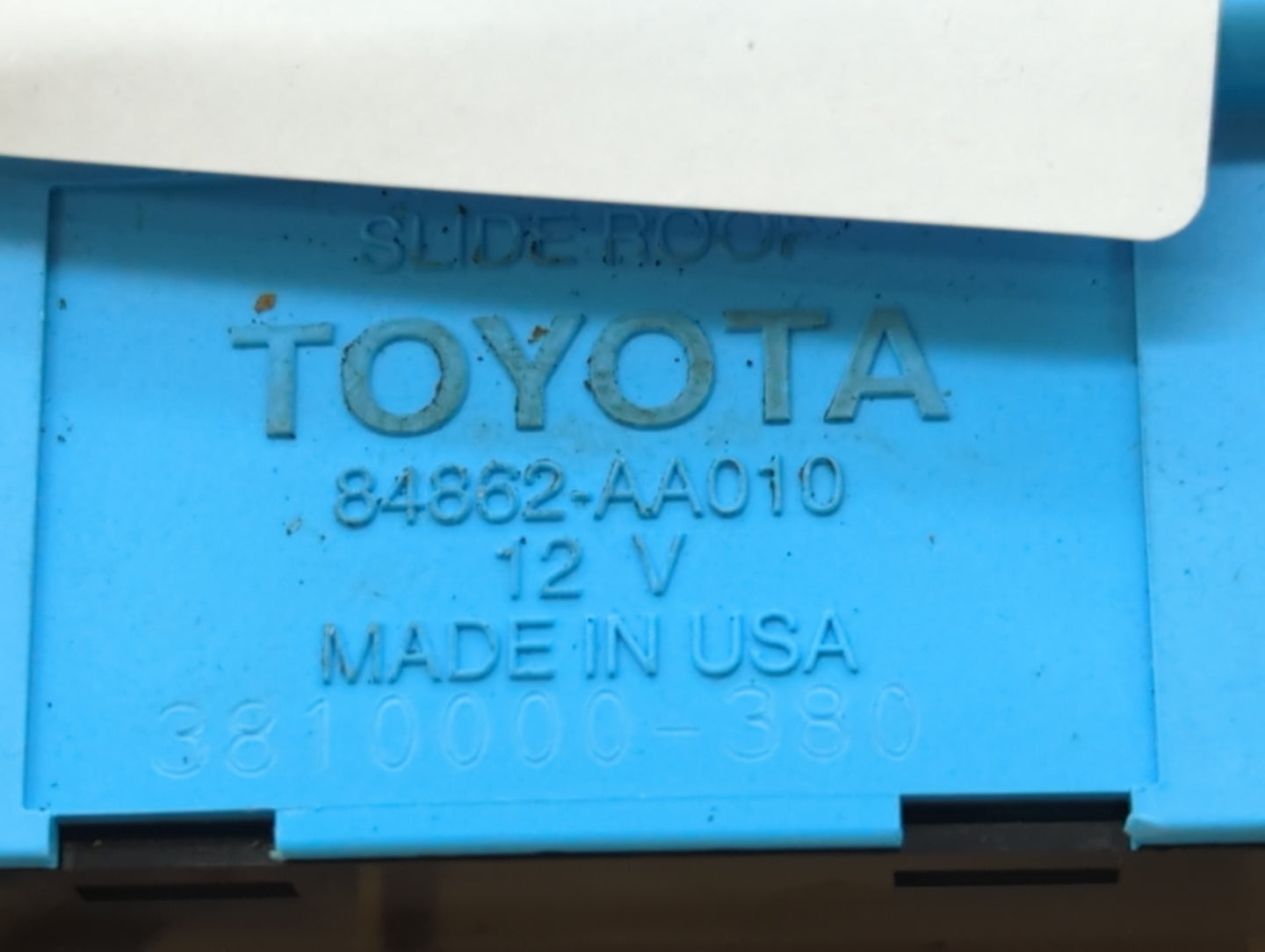 2003 Toyota Highlander Overhead Roof Console - Oemusedautoparts1.com