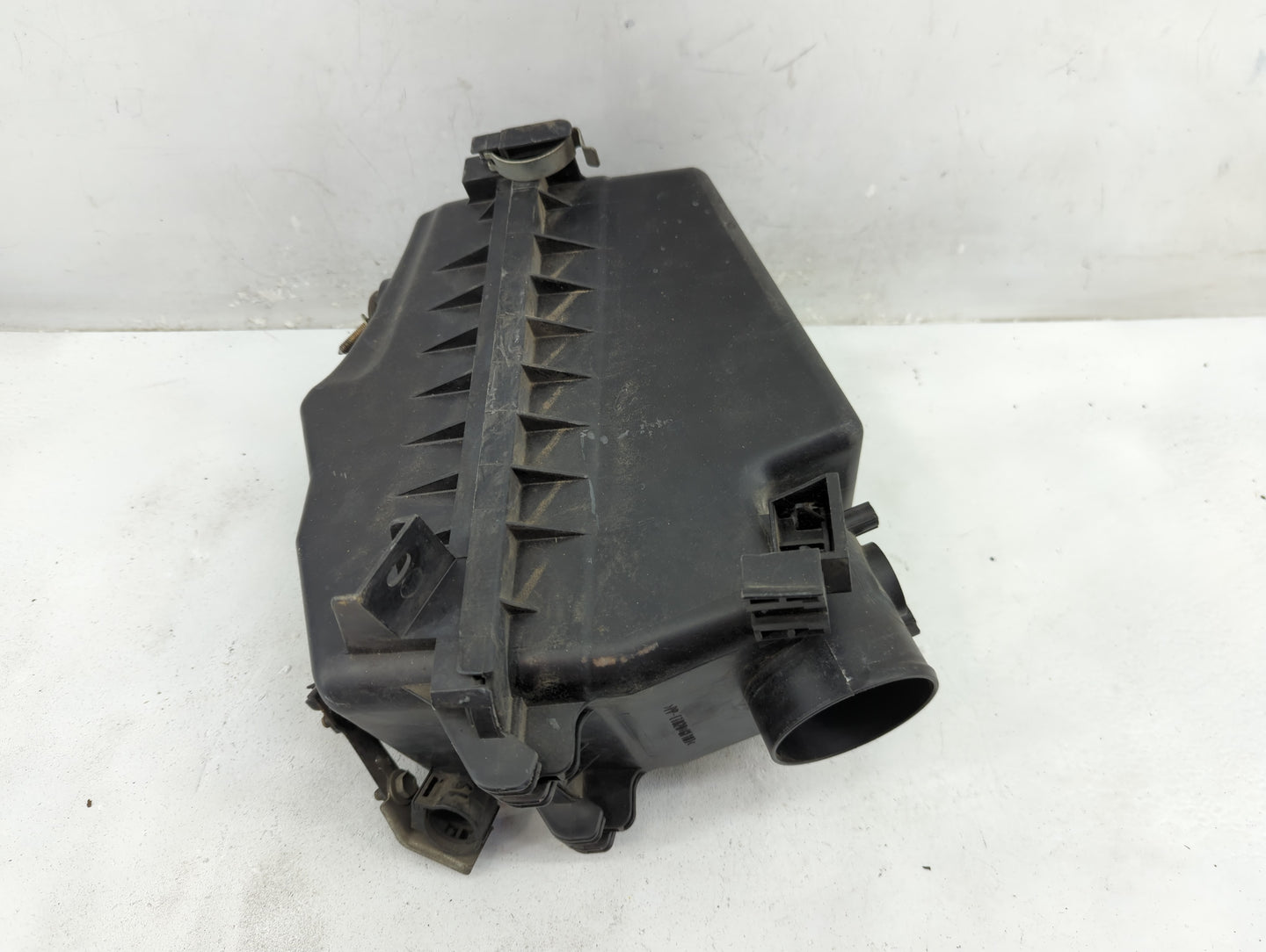 2003-2008 Toyota Matrix Air Cleaner Intake-duct Hose Tube - Oemusedautoparts1.com