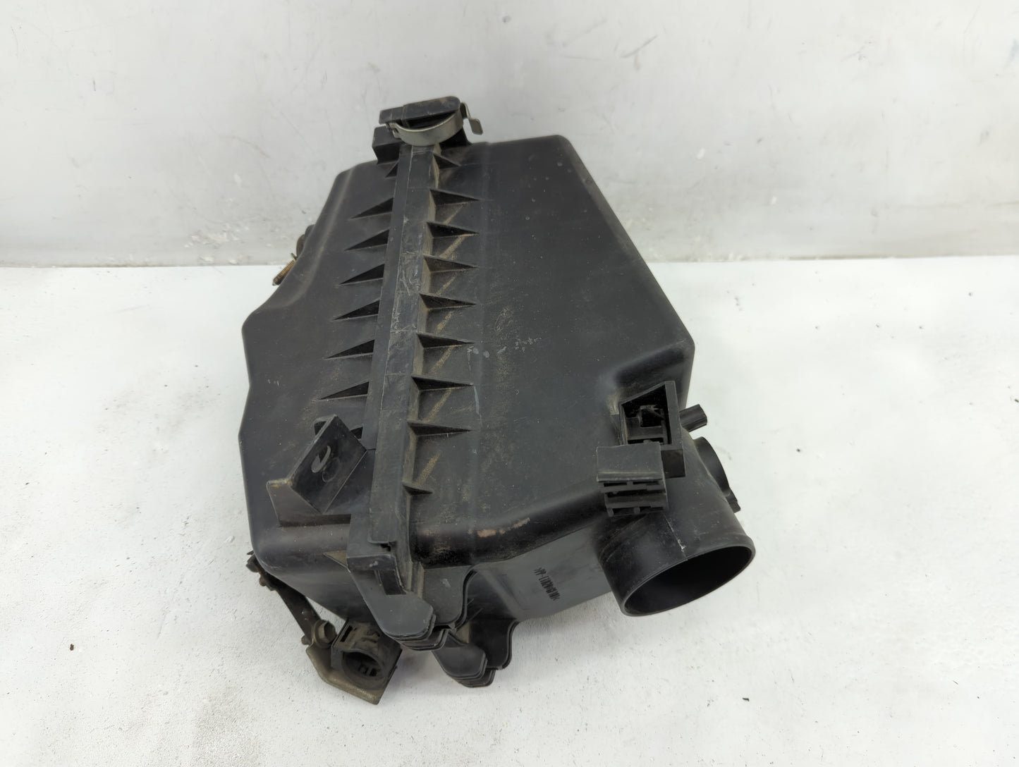 2003-2008 Toyota Matrix Air Cleaner Intake-duct Hose Tube - Oemusedautoparts1.com