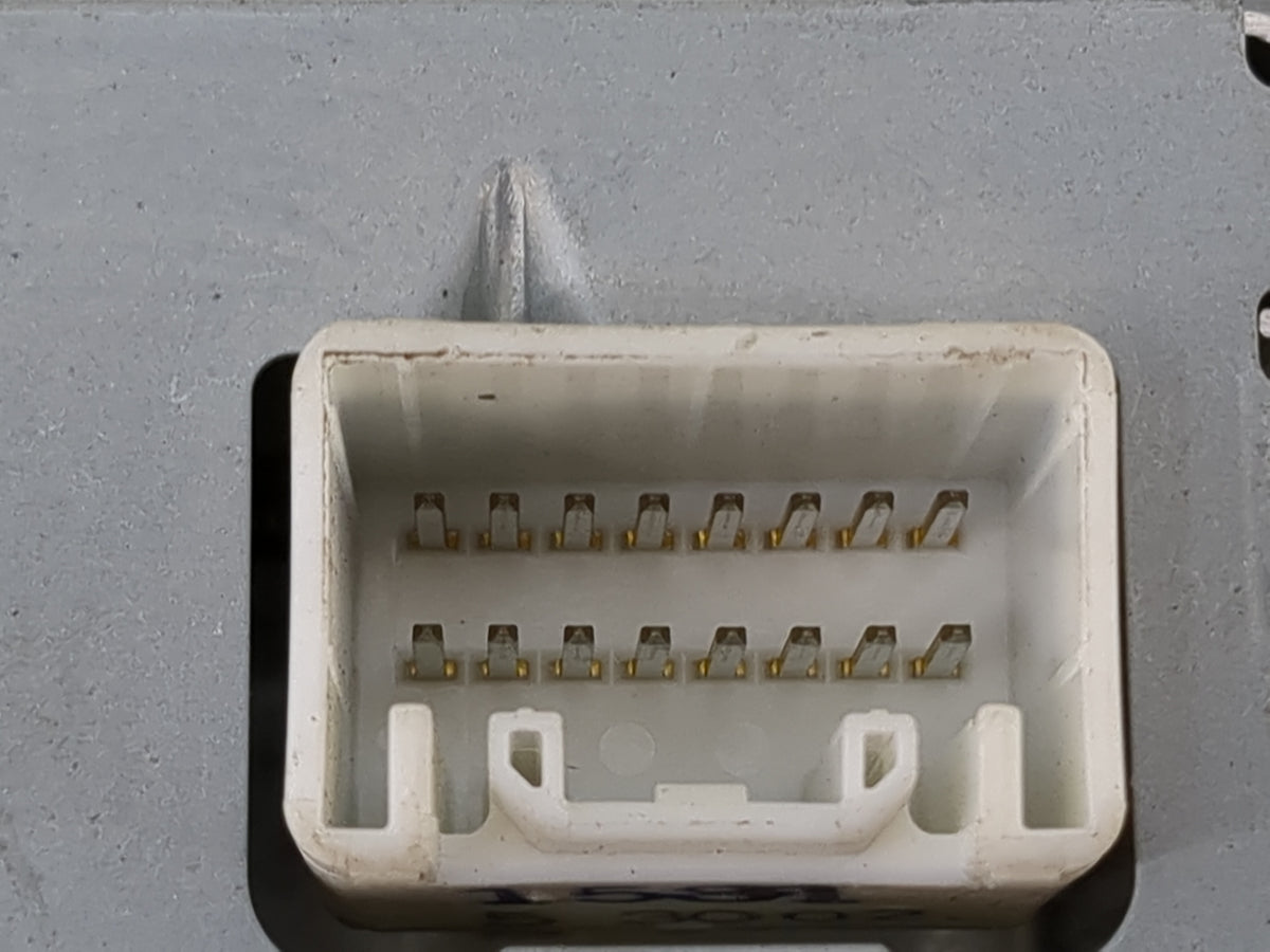 2003-2004 Toyota Matrix Cruise Control Module 88240-01020|tn036900-1581 - Oemusedautoparts1.com