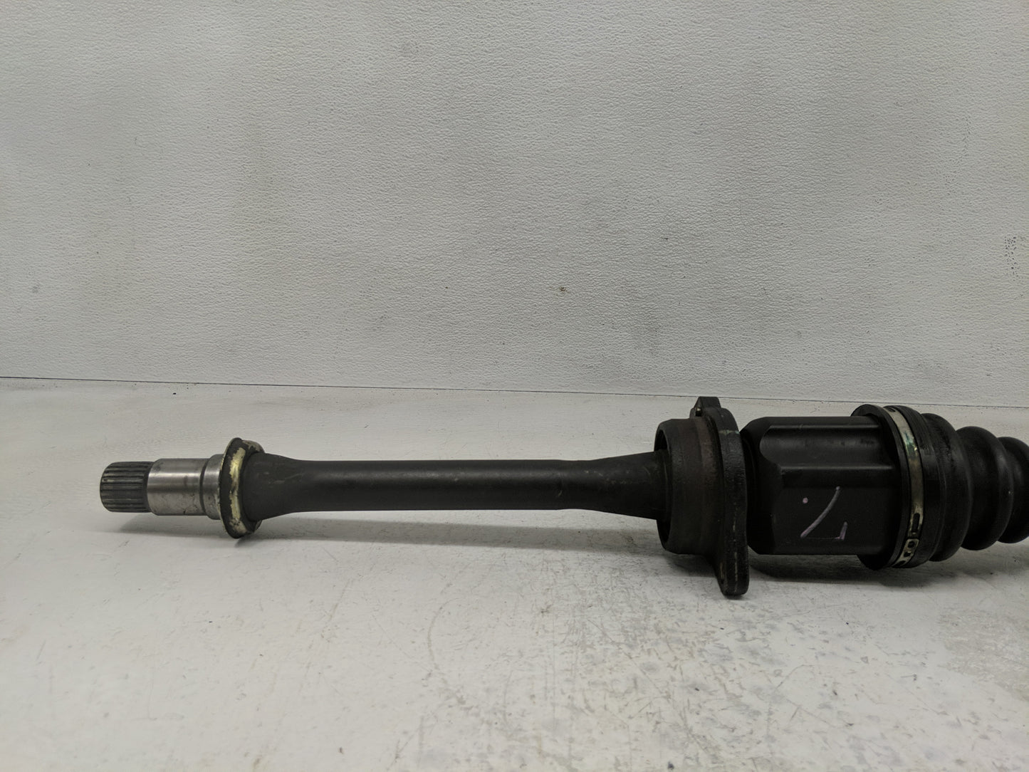 2001-2005 Toyota Rav4 Axle Shaft Front Driver Cv C/v - Oemusedautoparts1.com