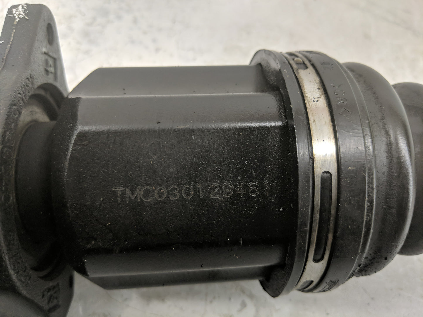 2001-2005 Toyota Rav4 Axle Shaft Front Driver Cv C/v - Oemusedautoparts1.com