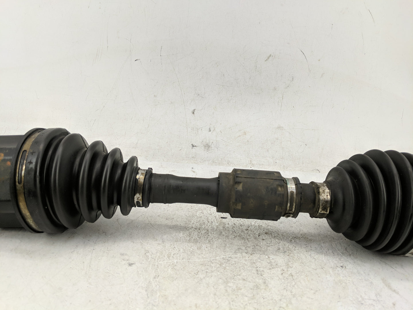 2001-2005 Toyota Rav4 Axle Shaft Front Driver Cv C/v - Oemusedautoparts1.com