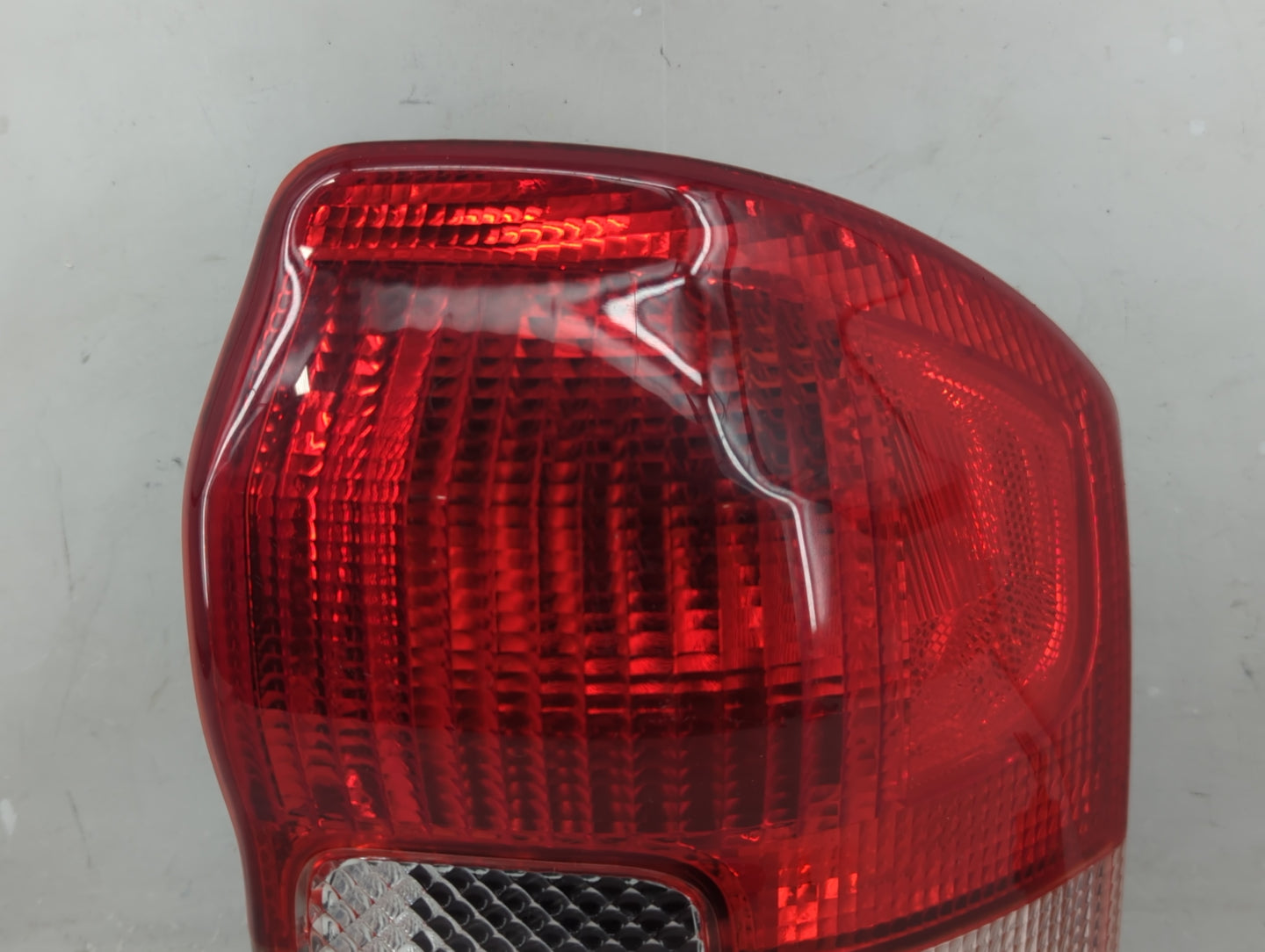 2001-2003 Toyota Rav4 Tail Light Assembly Passenger Right OEM Fits Fits 2001 2002 2003 OEM Used Auto Parts - Oemusedautopart
