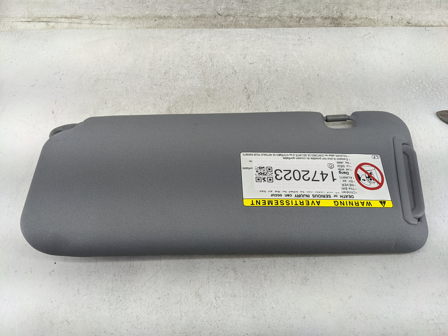 2001-2003 Toyota Rav4 Sun Visor Shade Replacement Passenger Right Mirror Fits Fits 2001 2002 2003 OEM Used Auto Parts - Oemu