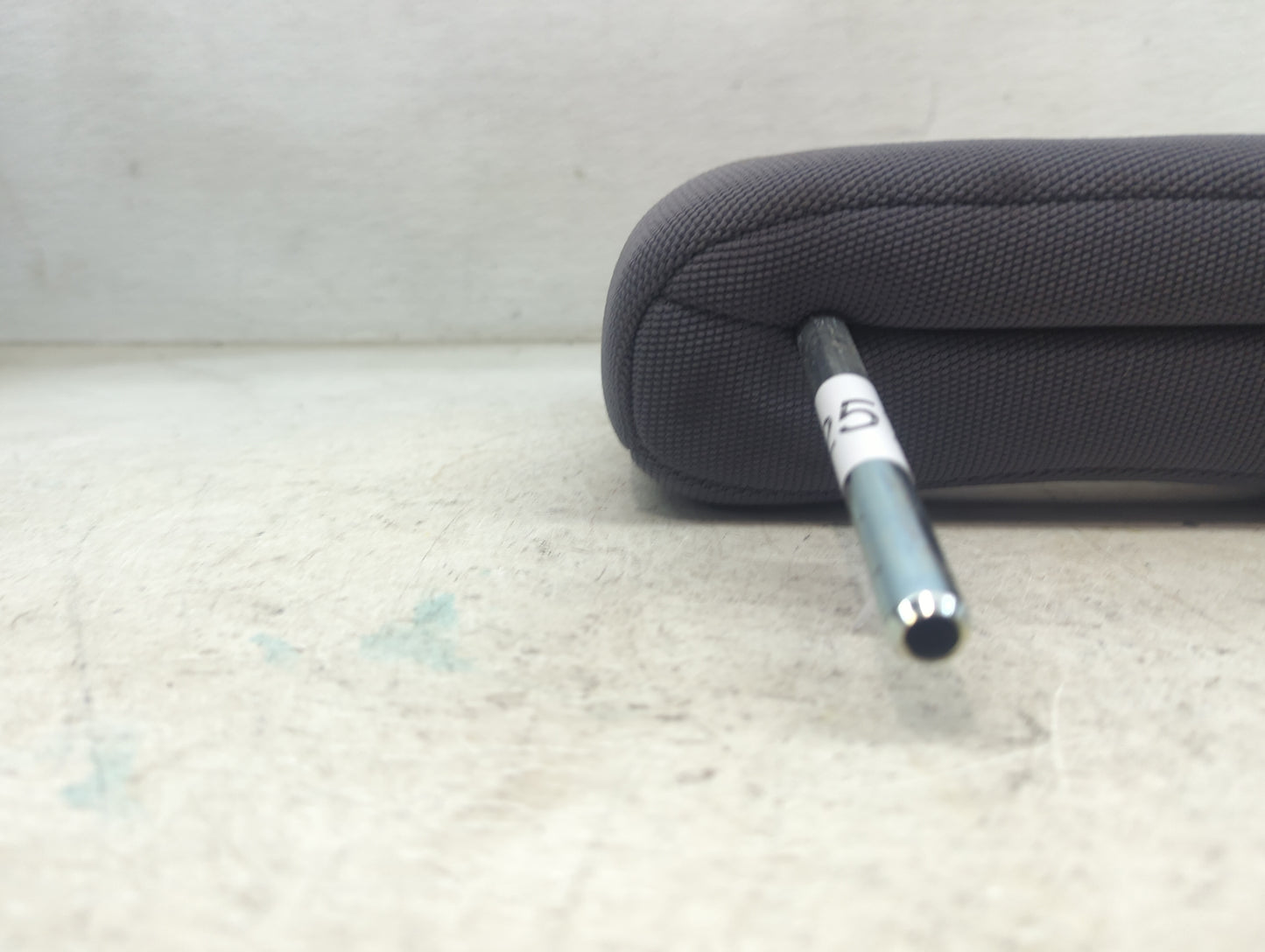 2003 Toyota Rav4 Headrest Head Rest Rear Seat Fits OEM Used Auto Parts - Oemusedautoparts1.com