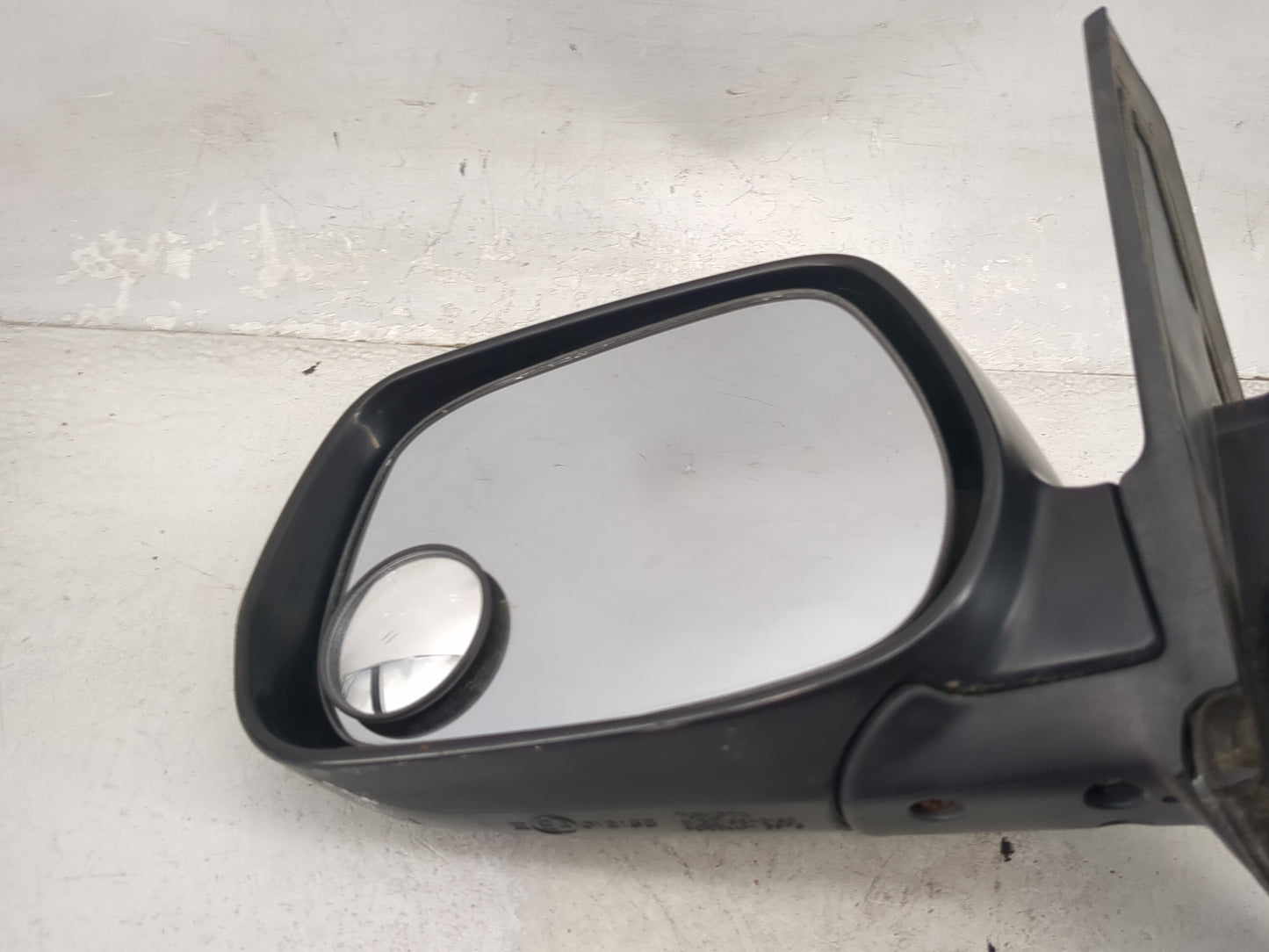 2001-2003 Toyota Rav4 Passenger Side View Mirror - Right Door Mirror OEM Used - Oemusedautoparts1.com