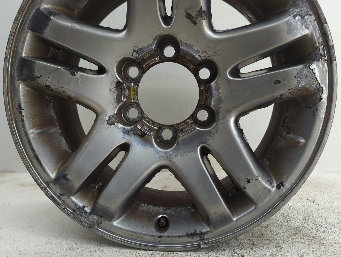 2003-2007 Toyota Sequoia Oem Wheel Rim 1060522 - Oemusedautoparts1.com