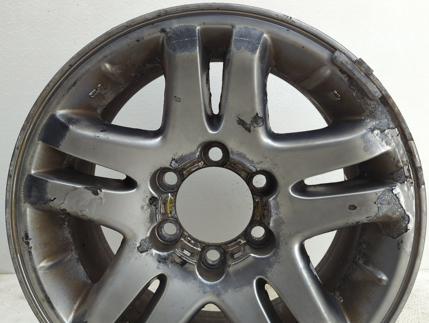 2003-2007 Toyota Sequoia Oem Wheel Rim 1060522 - Oemusedautoparts1.com
