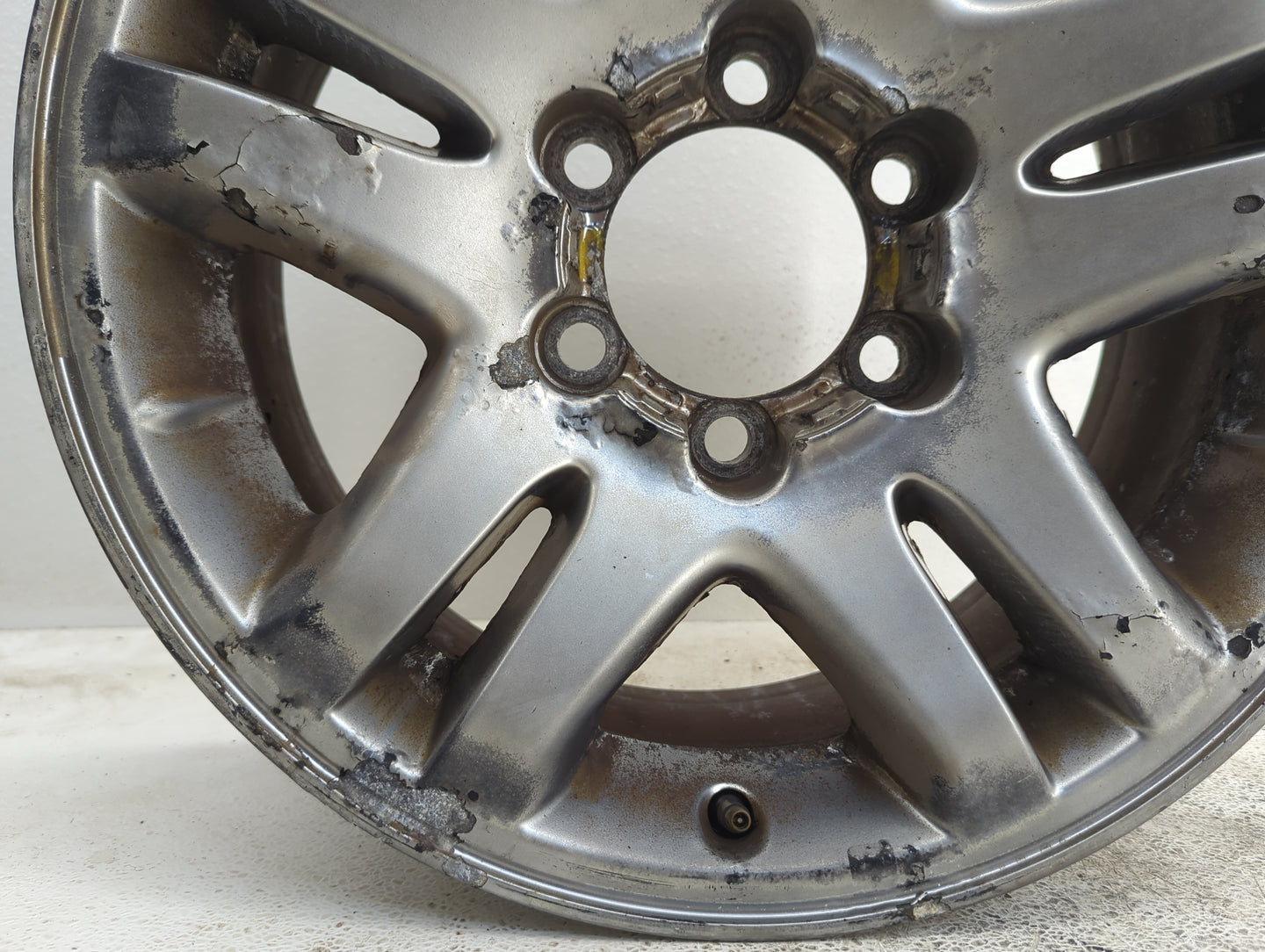 2003-2007 Toyota Sequoia Oem Wheel Rim 1060522 - Oemusedautoparts1.com