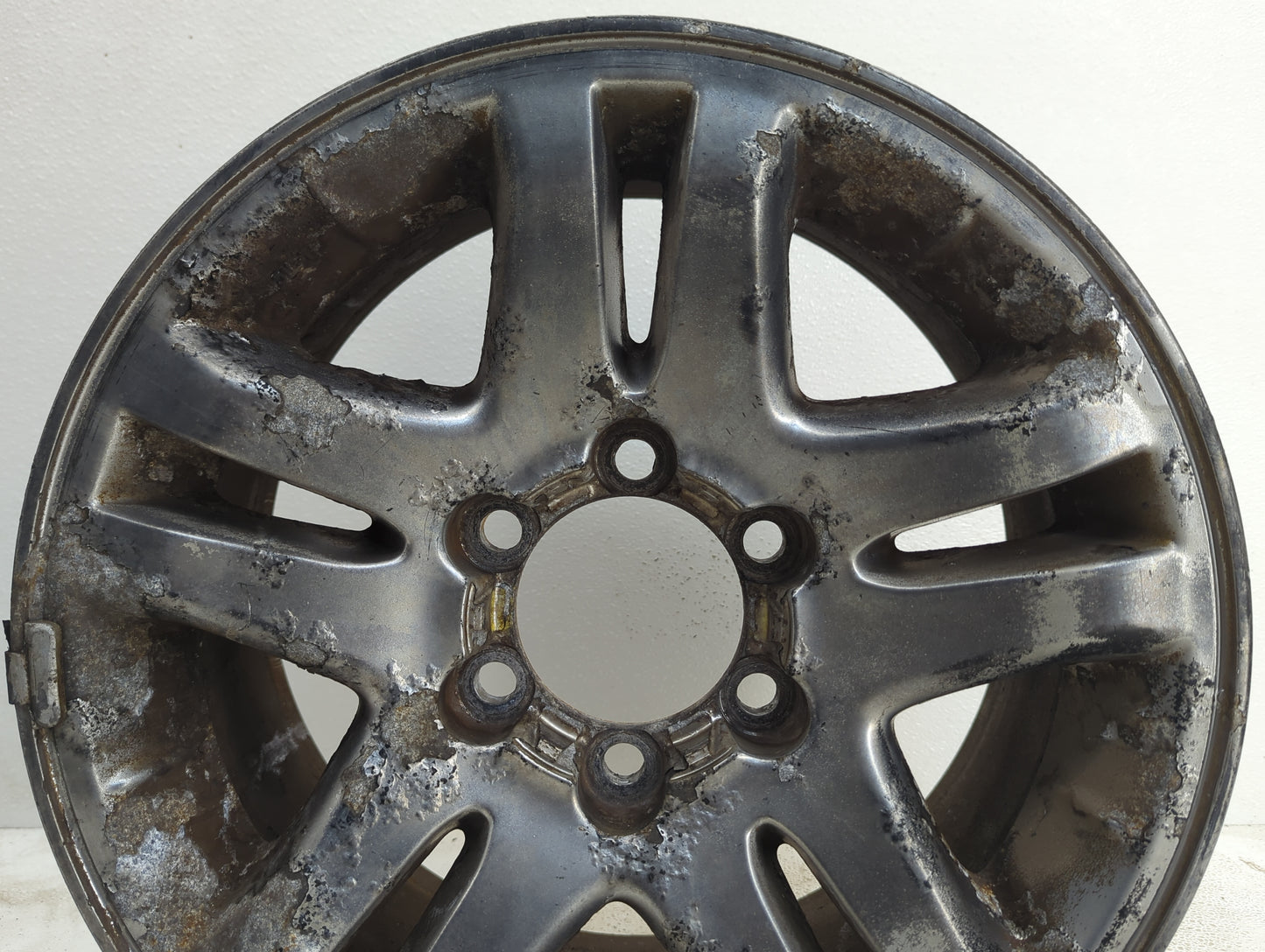 2003-2007 Toyota Sequoia Oem Wheel Rim 1060530 - Oemusedautoparts1.com