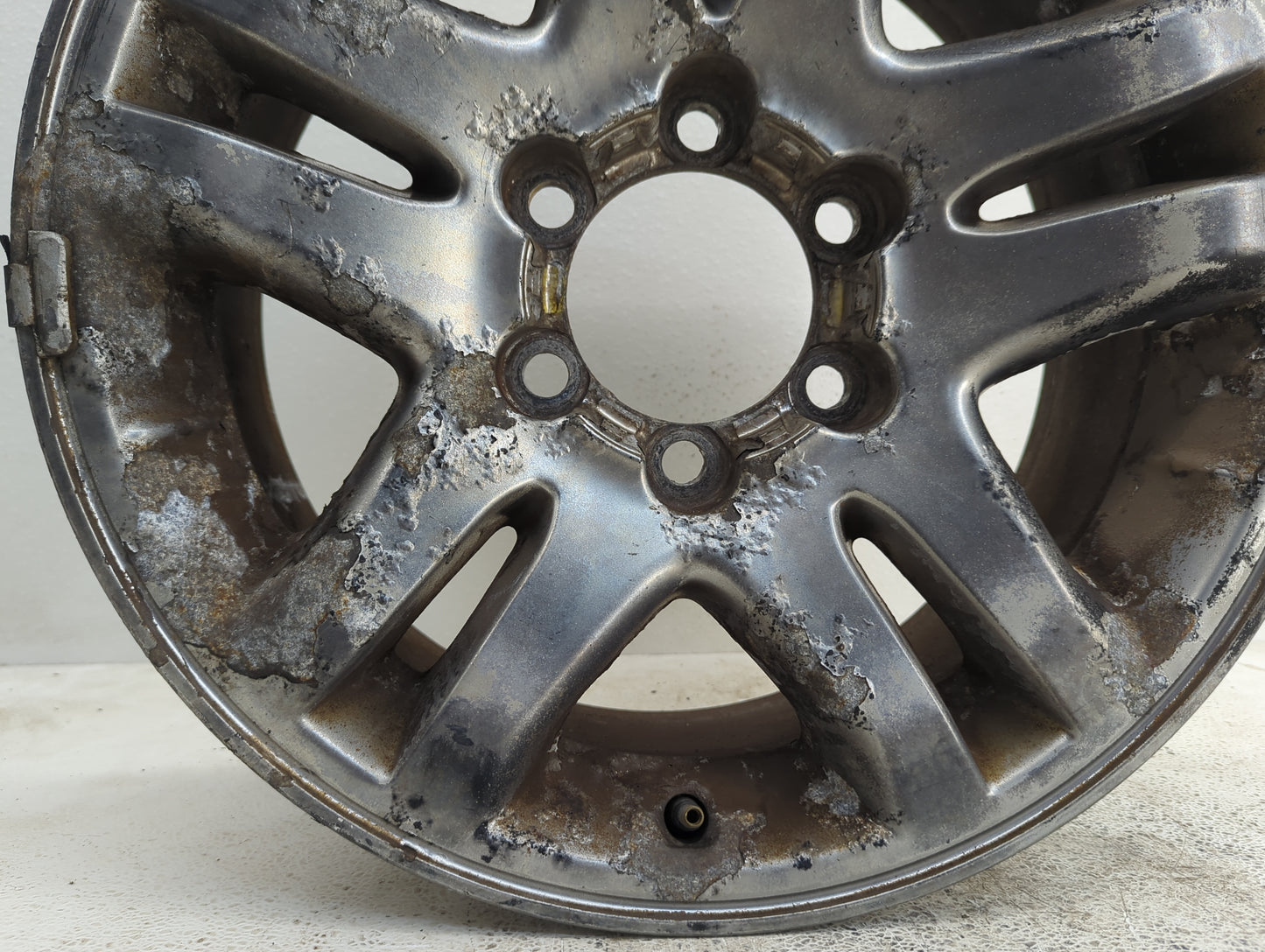 2003-2007 Toyota Sequoia Oem Wheel Rim 1060530 - Oemusedautoparts1.com