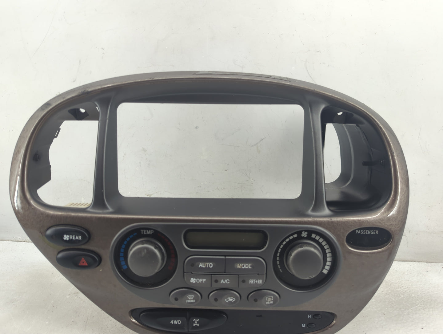 2003-2004 Toyota Sequoia Climate Control Module Temperature AC/Heater Replacement Fits Fits 2003 2004 OEM Used Auto Parts - 