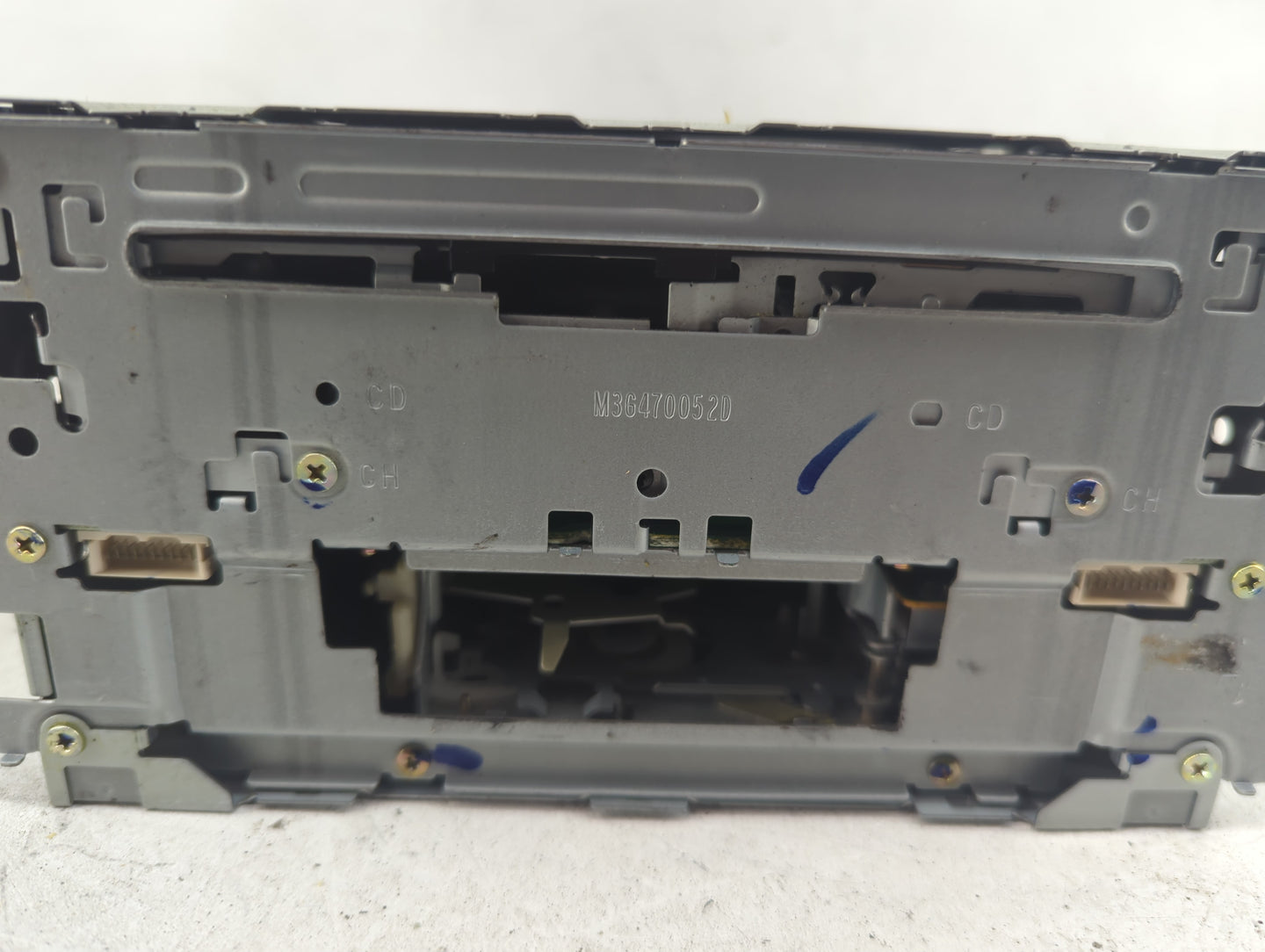 2003-2007 Toyota Sequoia Radio AM FM Cd Player Receiver Replacement P/N:86120-0C121 Fits Fits 2003 2004 2005 2006 2007 OEM U