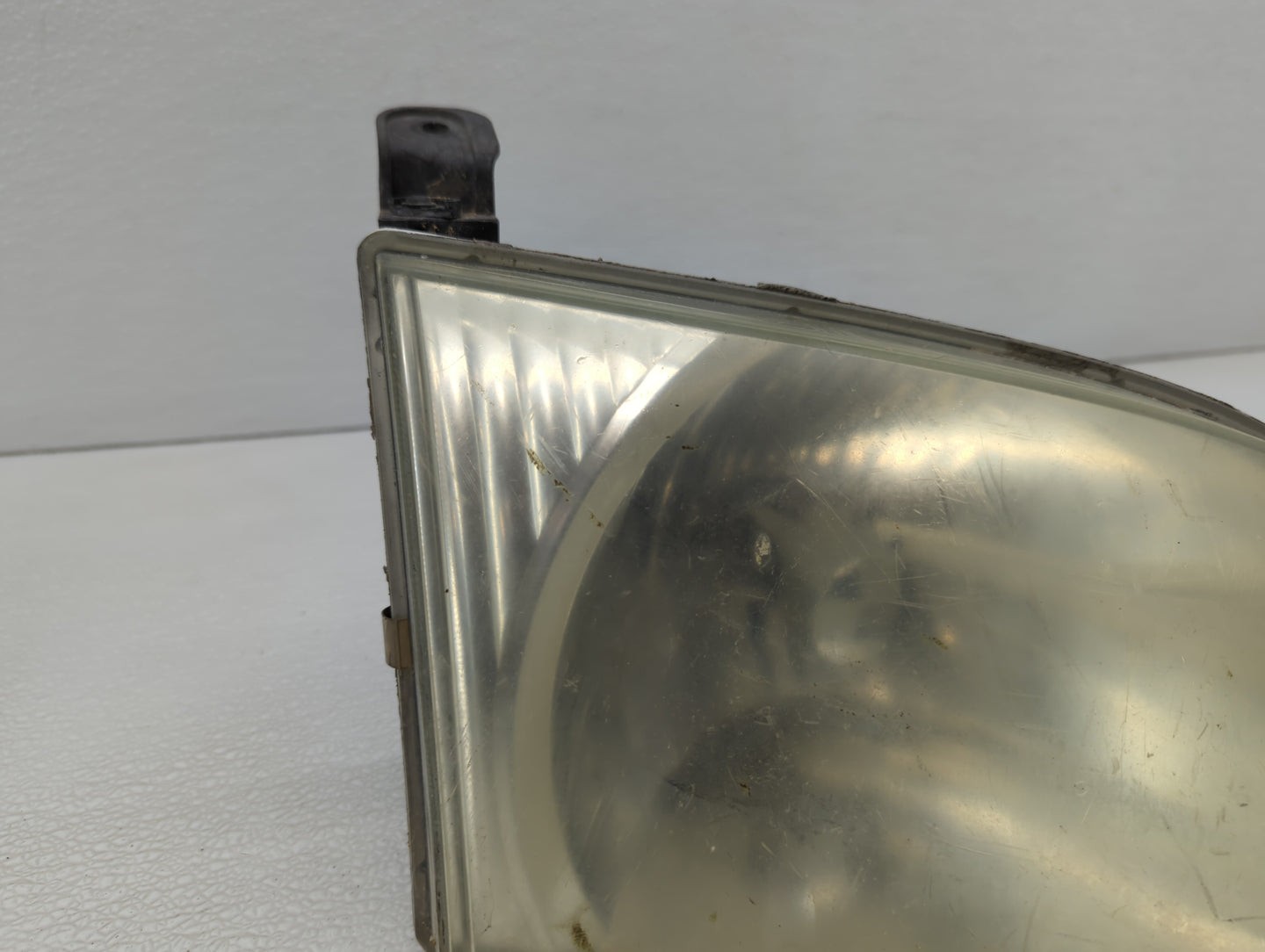 2003 Toyota Sequoia Passenger Right Oem Head Light Headlight Lamp - Oemusedautoparts1.com
