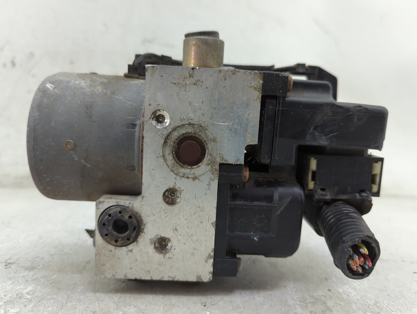 2003 Toyota Solara ABS Pump Control Module Replacement P/N:409 283 021 26 8 0 130 108 084 Fits OEM Used Auto Parts - Oemused