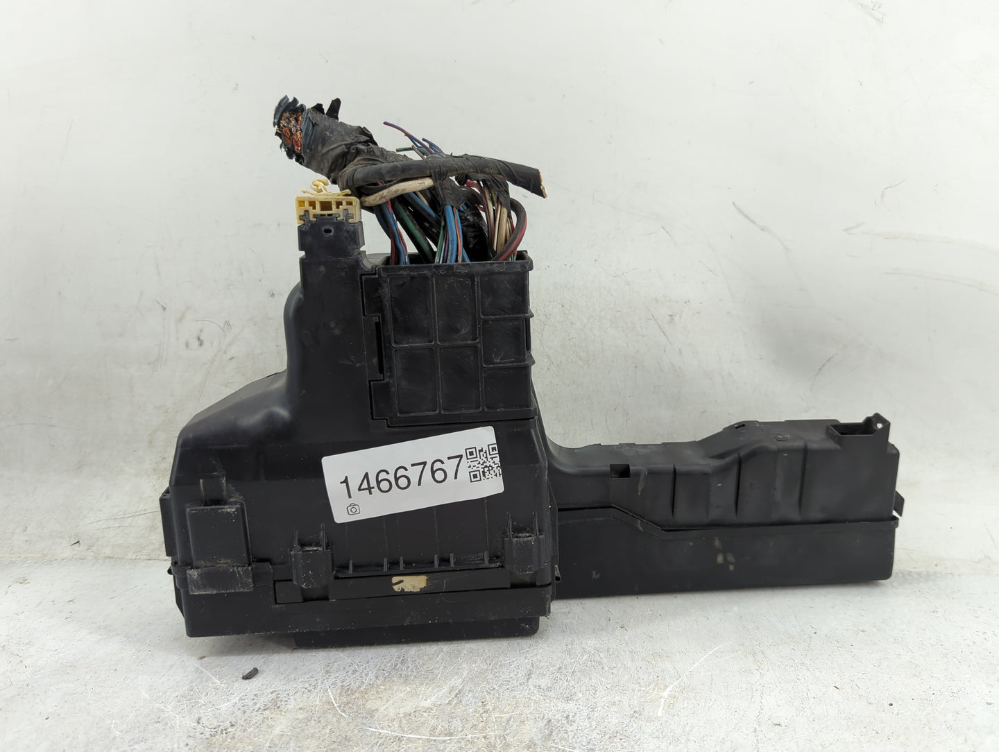 2002-2003 Toyota Solara Fusebox Fuse Box Panel Relay Module Fits Fits 2002 2003 OEM Used Auto Parts - Oemusedautoparts1.com