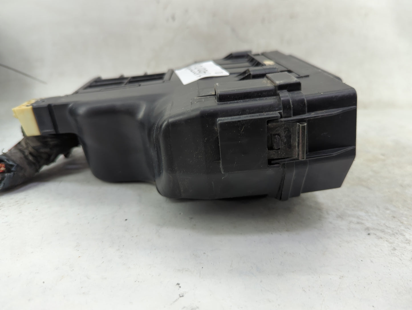 2002-2003 Toyota Solara Fusebox Fuse Box Panel Relay Module Fits Fits 2002 2003 OEM Used Auto Parts - Oemusedautoparts1.com