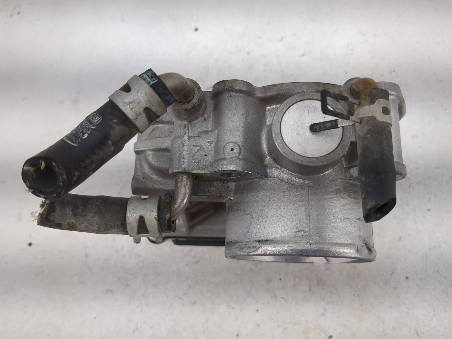 2002-2003 Toyota Solara Throttle Body P/N:22030-0H010 Fits Fits 2002 2003 OEM Used Auto Parts - Oemusedautoparts1.com