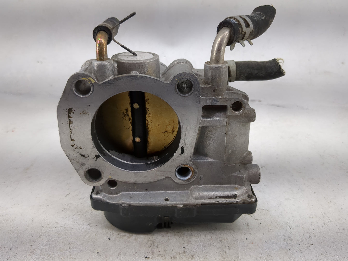 2002-2003 Toyota Solara Throttle Body P/N:22030-0H010 Fits Fits 2002 2003 OEM Used Auto Parts - Oemusedautoparts1.com