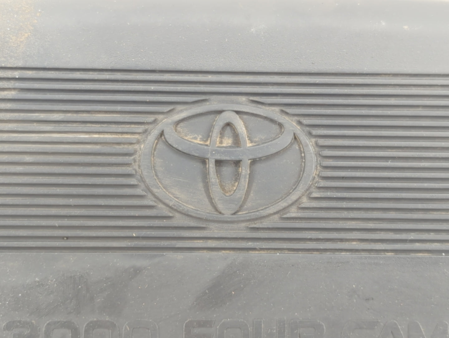 2003 Toyota Solara Engine Cover - Oemusedautoparts1.com
