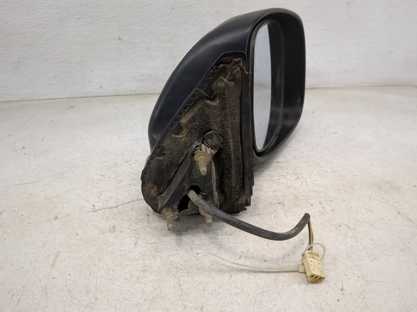 2003-2006 Toyota Tundra Passenger Side View Mirror - Right Door Mirror OEM Used - Oemusedautoparts1.com