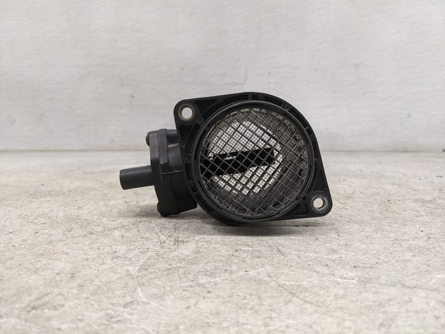 2001-2005 Volkswagen Beetle Mass Air Flow Meter Maf 1485375 - Oemusedautoparts1.com