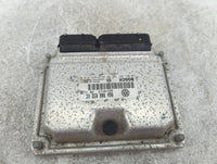 2003 Volkswagen Beetle PCM Engine Control Computer ECU ECM PCU OEM P/N:06A906032KC 0261207764 OEM Used Auto Parts - Oemuseda