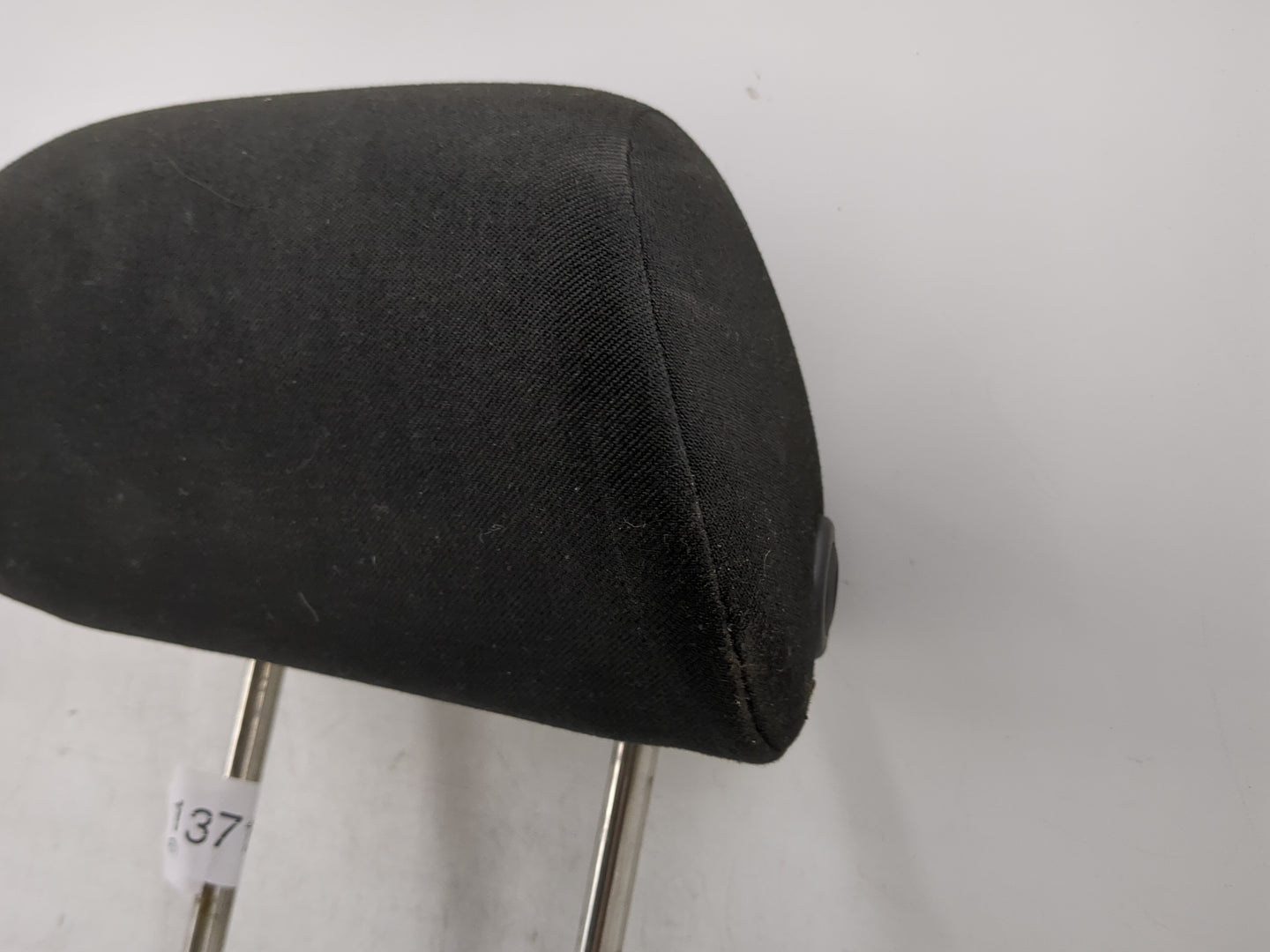 2000-2007 Volkswagen Golf Headrest Head Rest Front Driver Passenger Seat Fits Fits 2000 2001 2002 2003 2004 2005 2006 2007 O