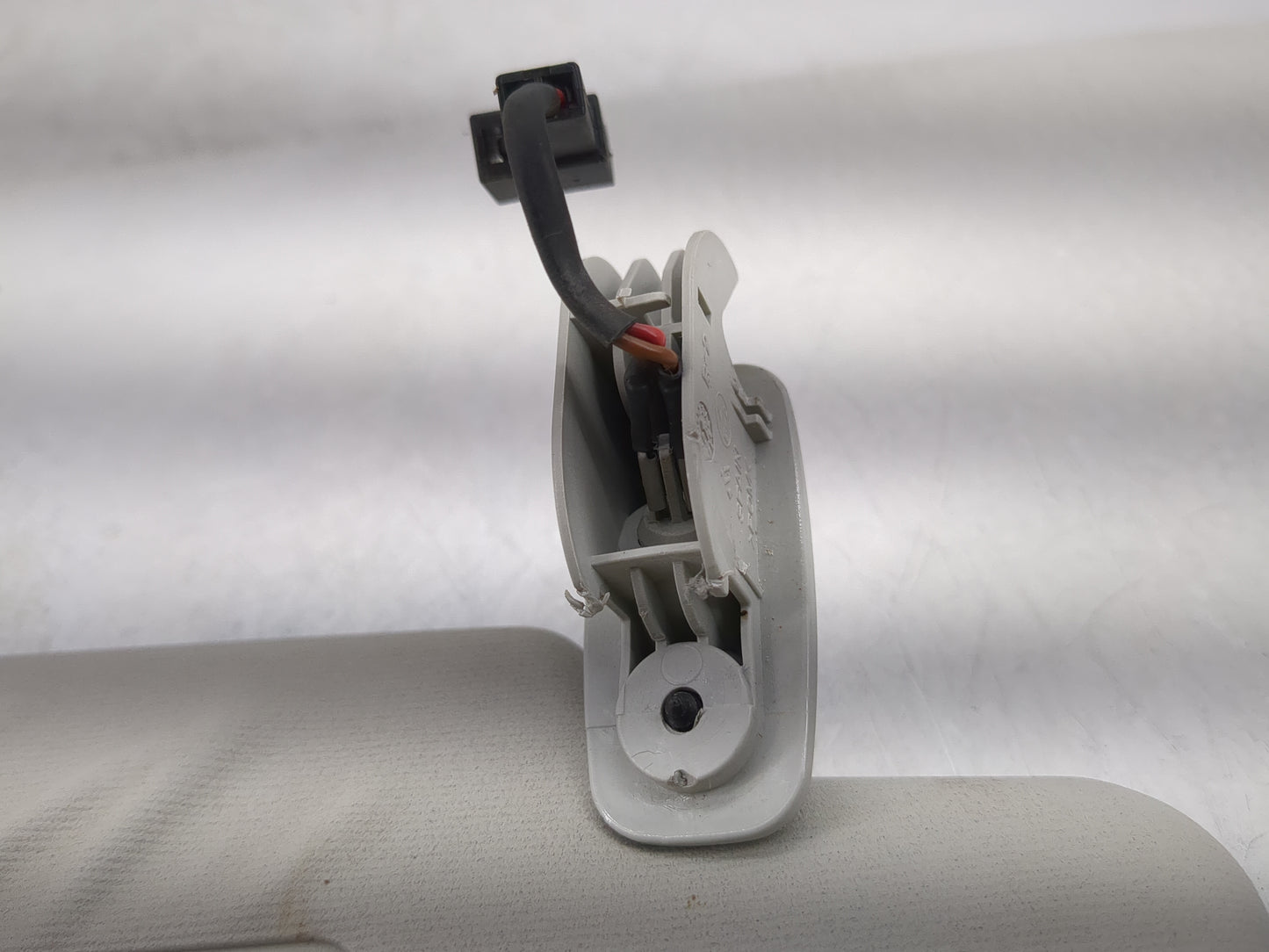 2000-2011 Volkswagen Golf Sun Visor Shade Replacement Passenger Right Mirror Fits OEM Used Auto Parts - Oemusedautoparts1.co