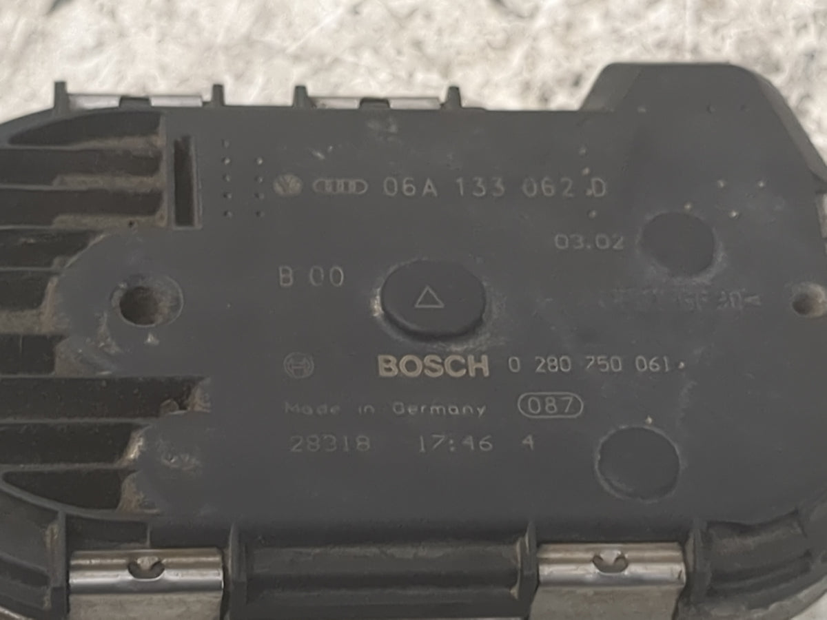 2000-2007 Volkswagen Golf Throttle Body P/N:06A 133 062 D 0 280 750 061 Fits Fits 2000 2001 2002 2003 2004 2005 2006 2007 OE