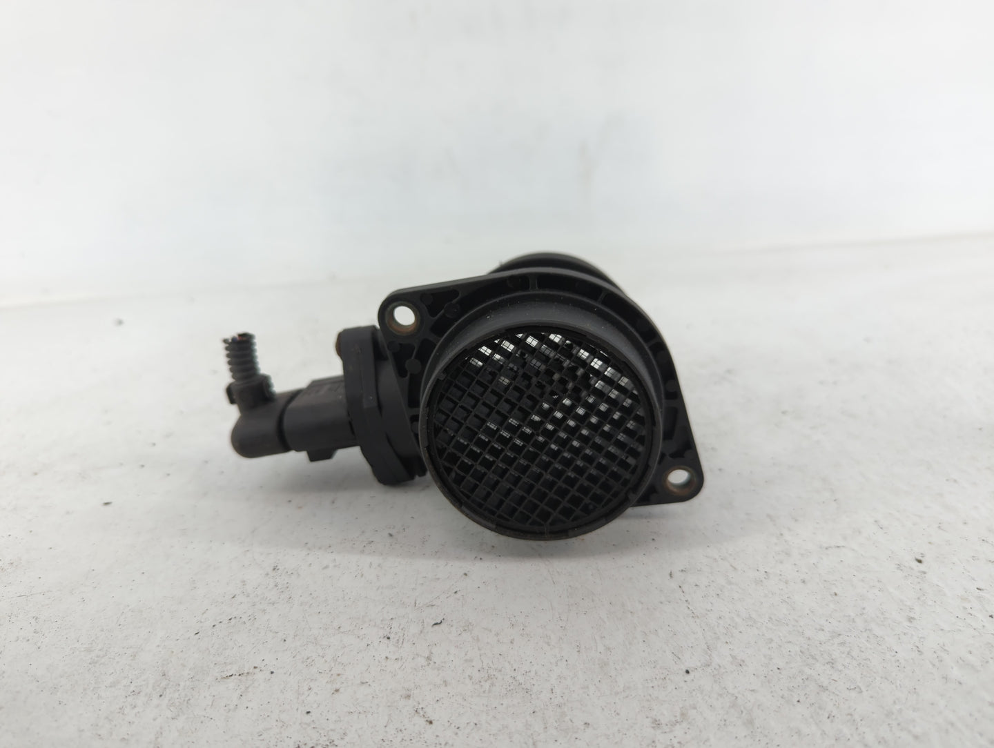 2000-2007 Volkswagen Golf Mass Air Flow Meter Maf - Oemusedautoparts1.com