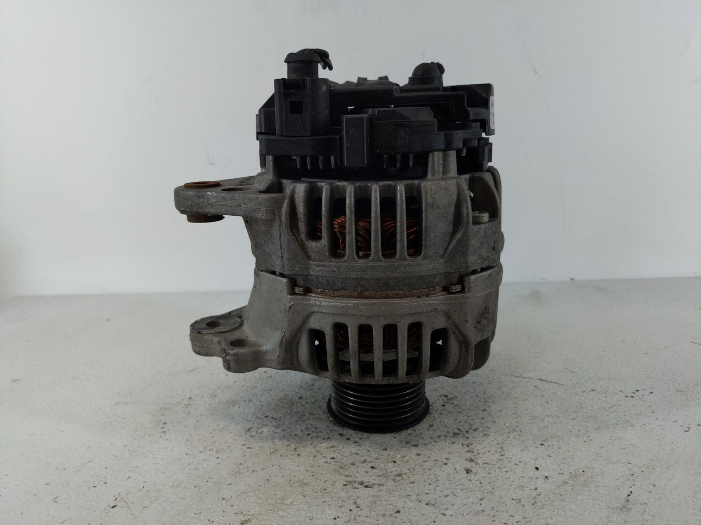 1999-2011 Volkswagen Jetta Alternator Replacement Generator Charging Assembly Engine OEM Fits OEM Used Auto Parts - Oemuseda