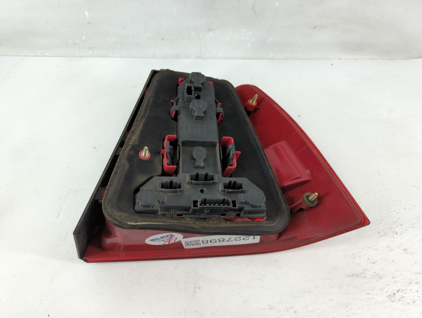 1999-2003 Volkswagen Jetta Tail Light Assembly Driver Left OEM P/N:1 J5 945 257 Fits Fits 1999 2000 2001 2002 2003 OEM Used 