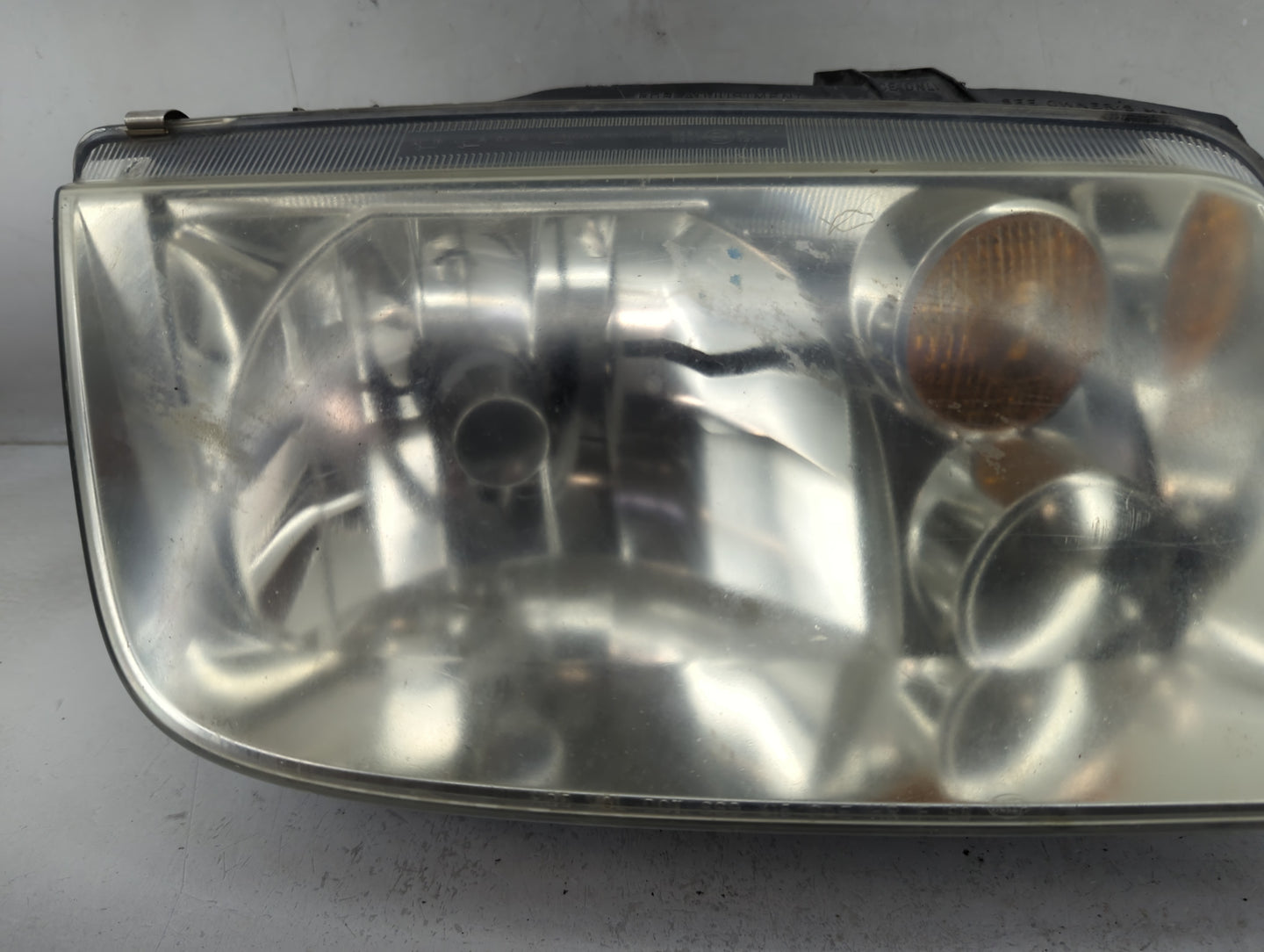 2002-2006 Volkswagen Jetta Passenger Right Oem Head Light Headlight Lamp 1313955 - Oemusedautoparts1.com