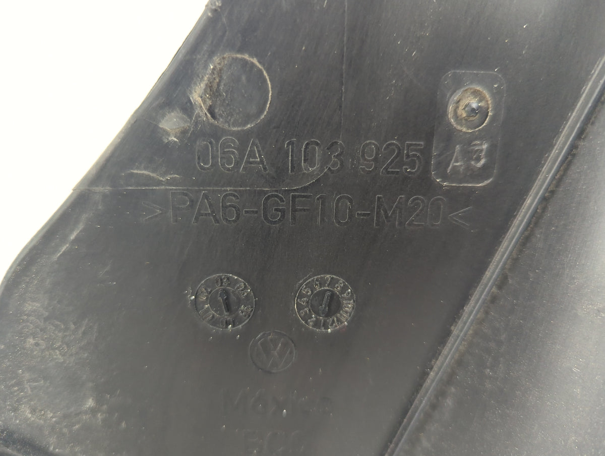 2003 Volkswagen Jetta Engine Cover - Oemusedautoparts1.com