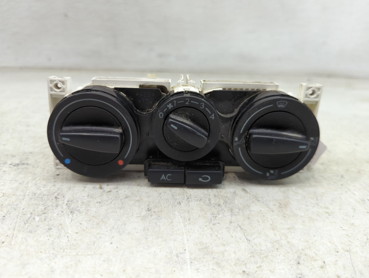 2003 Volkswagen Jetta Climate Control Module Temperature AC/Heater Replacement P/N:1J0820045F Fits OEM Used Auto Parts - Oem