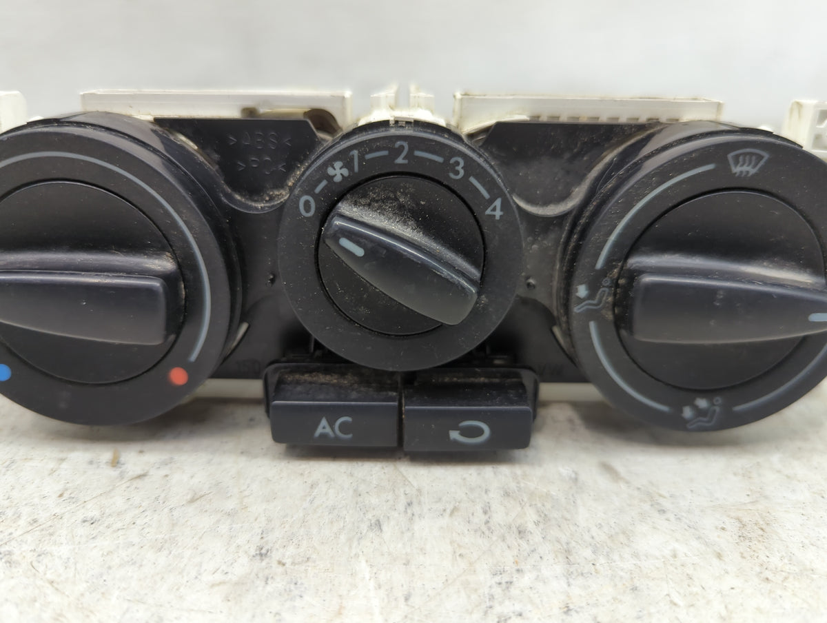 2003 Volkswagen Jetta Climate Control Module Temperature AC/Heater Replacement P/N:1J0820045F Fits OEM Used Auto Parts - Oem