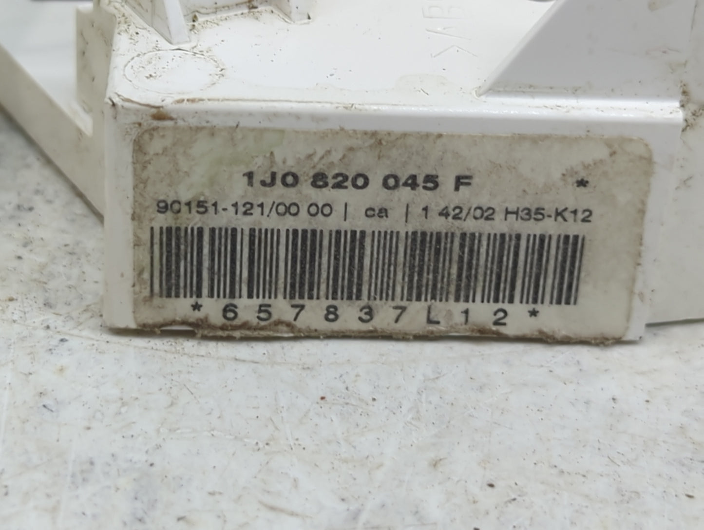 2003 Volkswagen Jetta Climate Control Module Temperature AC/Heater Replacement P/N:1J0820045F Fits OEM Used Auto Parts - Oem
