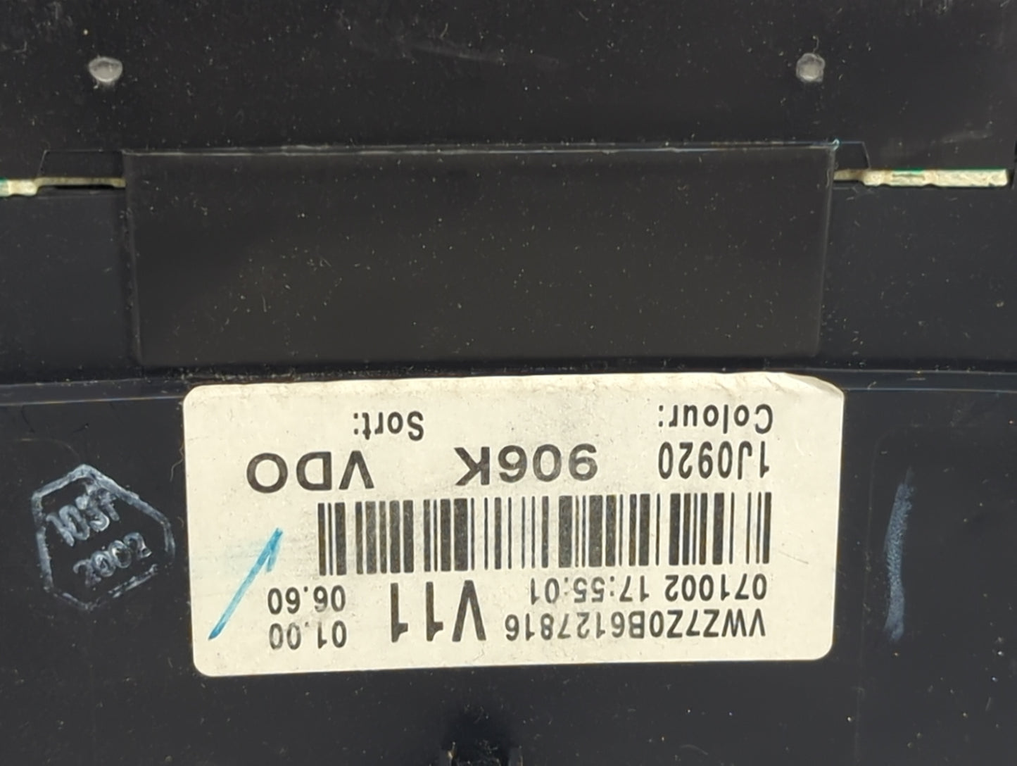 2003 Volkswagen Jetta Instrument Cluster Speedometer Gauges Fits OEM Used Auto Parts - Oemusedautoparts1.com