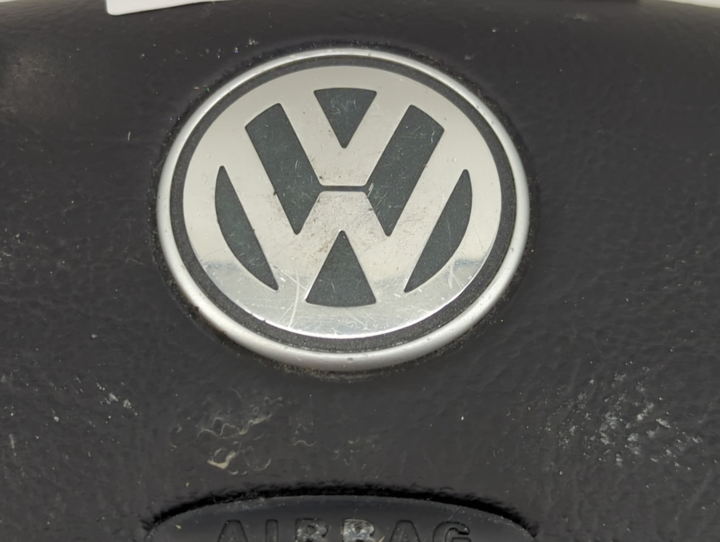 2003 Volkswagen Jetta Air Bag Driver Left Steering Wheel Mounted P/N:08638/965-0 Fits OEM Used Auto Parts - Oemusedautoparts